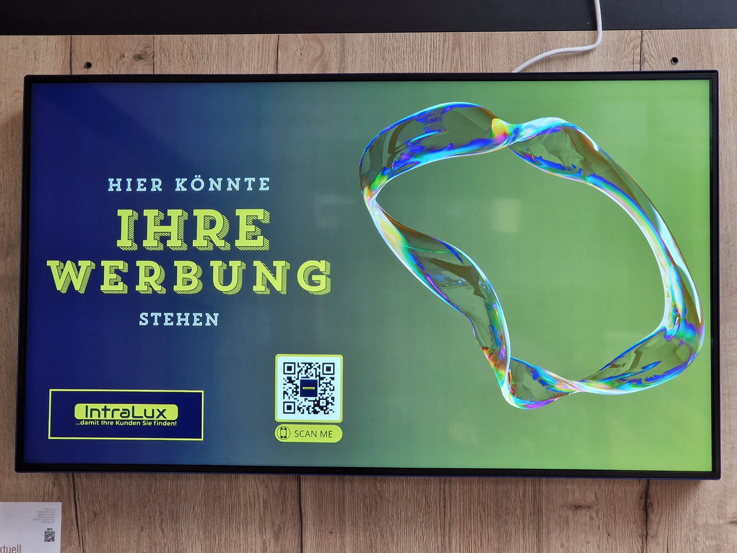 Präsentationsfläche VisionScreen in Bocholt, stark frequentiert
